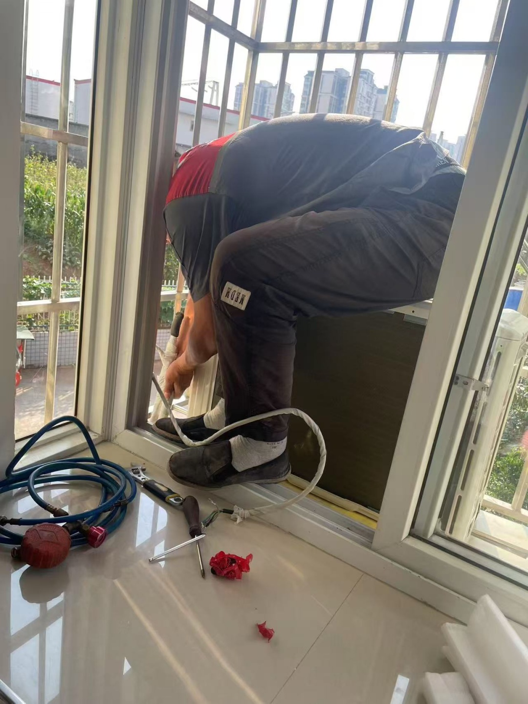 双鸭山空调移机公司